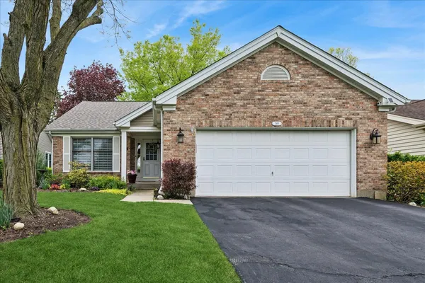 $460,000 | 569 Rose Lane, Bartlett, IL 60103