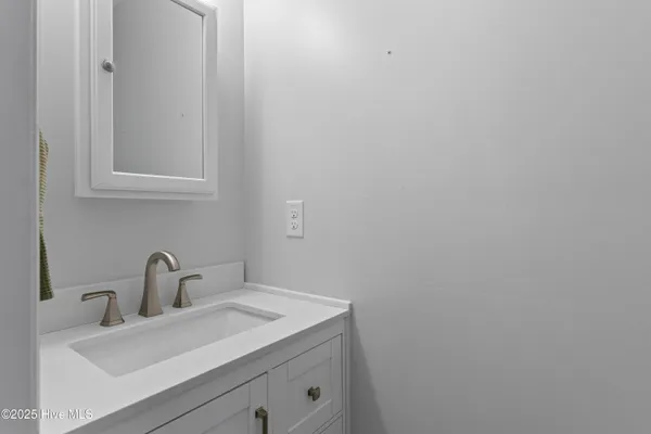 $1,850 | 210 Poplar Street, New Bern, NC 28560