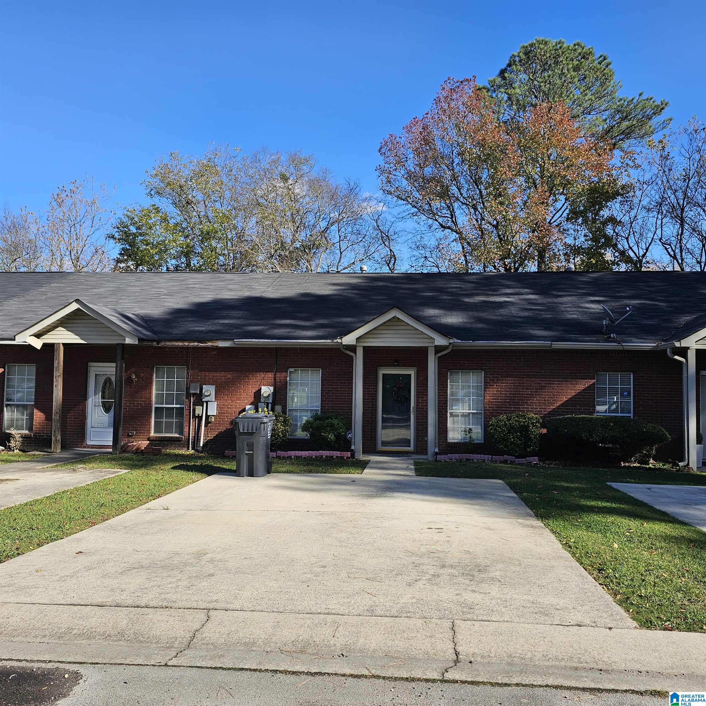 1809 Copperfield Lane Center Point, AL 35215 - Photo 4 of 35