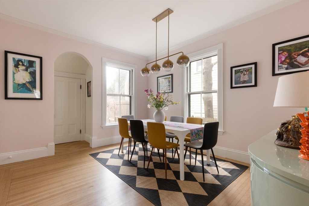 19 Edgehill Road Brookline, MA 02445 - Photo 8 of 25 Gallery Image 8