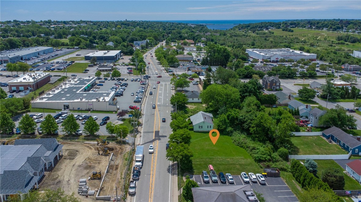 47 Valley Road Middletown, RI 02842 - Photo 4 of 11