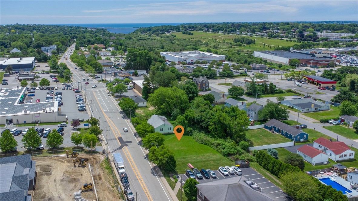 47 Valley Road Middletown, RI 02842 - Photo 5 of 11