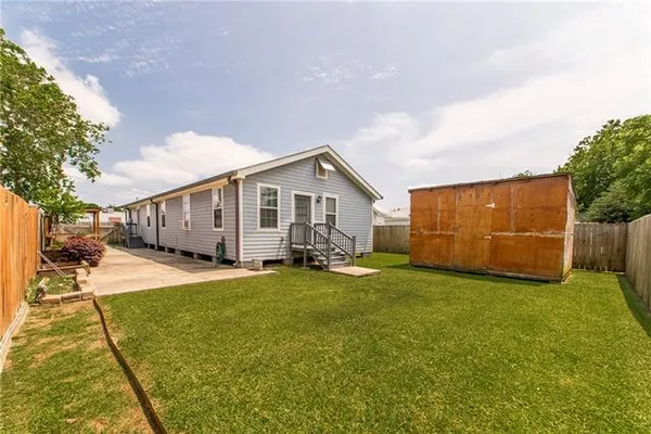$1,825 | 2518 Delambert Street, Chalmette, LA 70043
