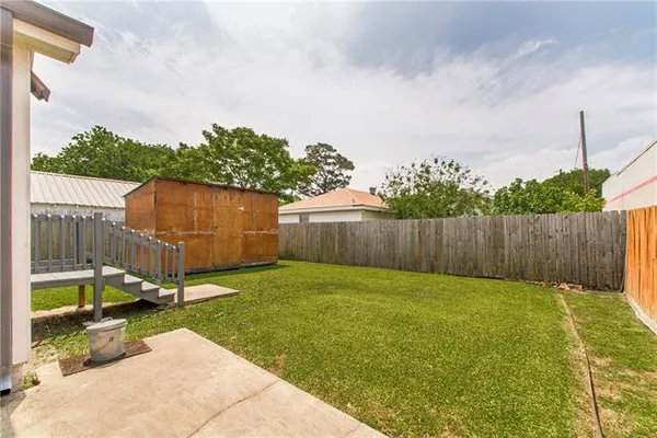 $1,825 | 2518 Delambert Street, Chalmette, LA 70043