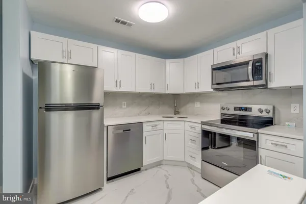 $2,450 | 1929 The Woods II, Cherry Hill, NJ 08003