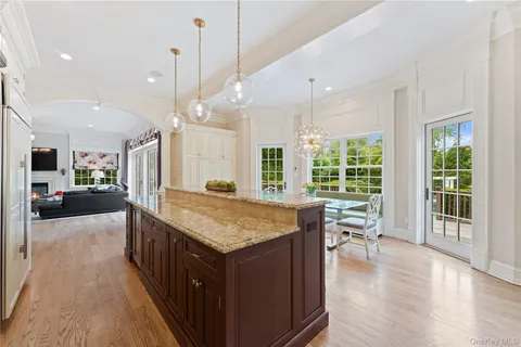 $3,495,000 | 64 Stratton Road, Scarsdale, NY 10583