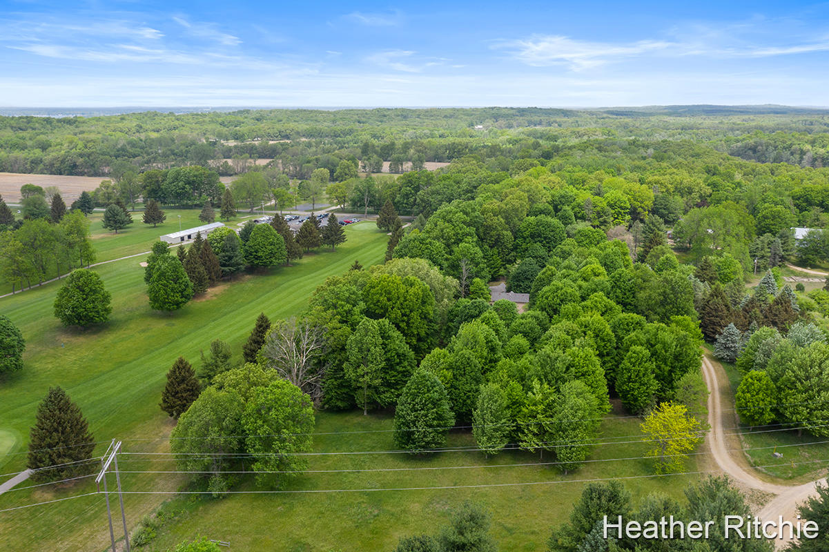 8 Mullen Ridge Drive Delton, MI 49046 - Photo 20 of 32 IMG_1023