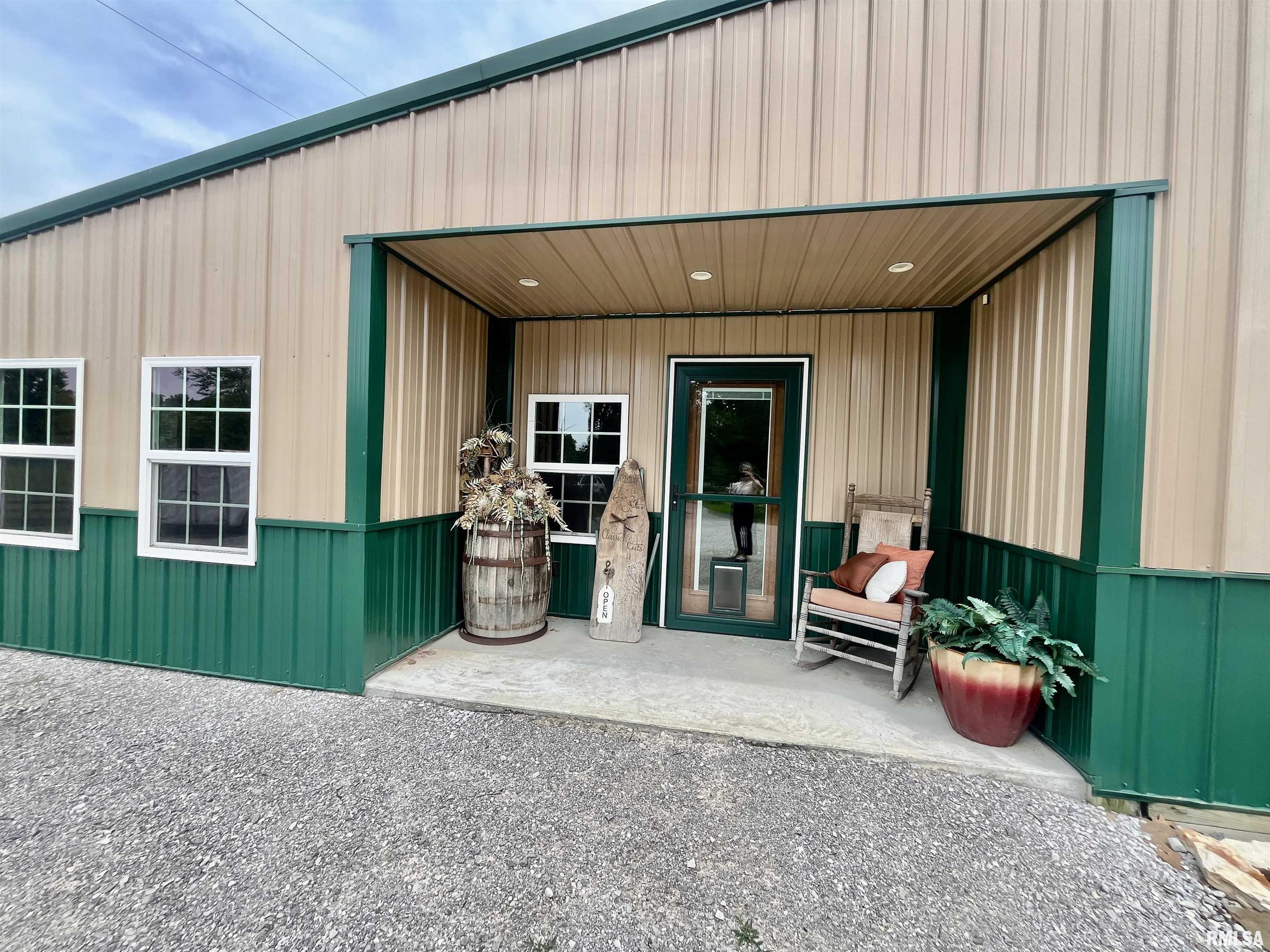 4155 Reevesville Road Grantsburg, IL 62943 - Photo 47 of 79 Gallery Image 47
