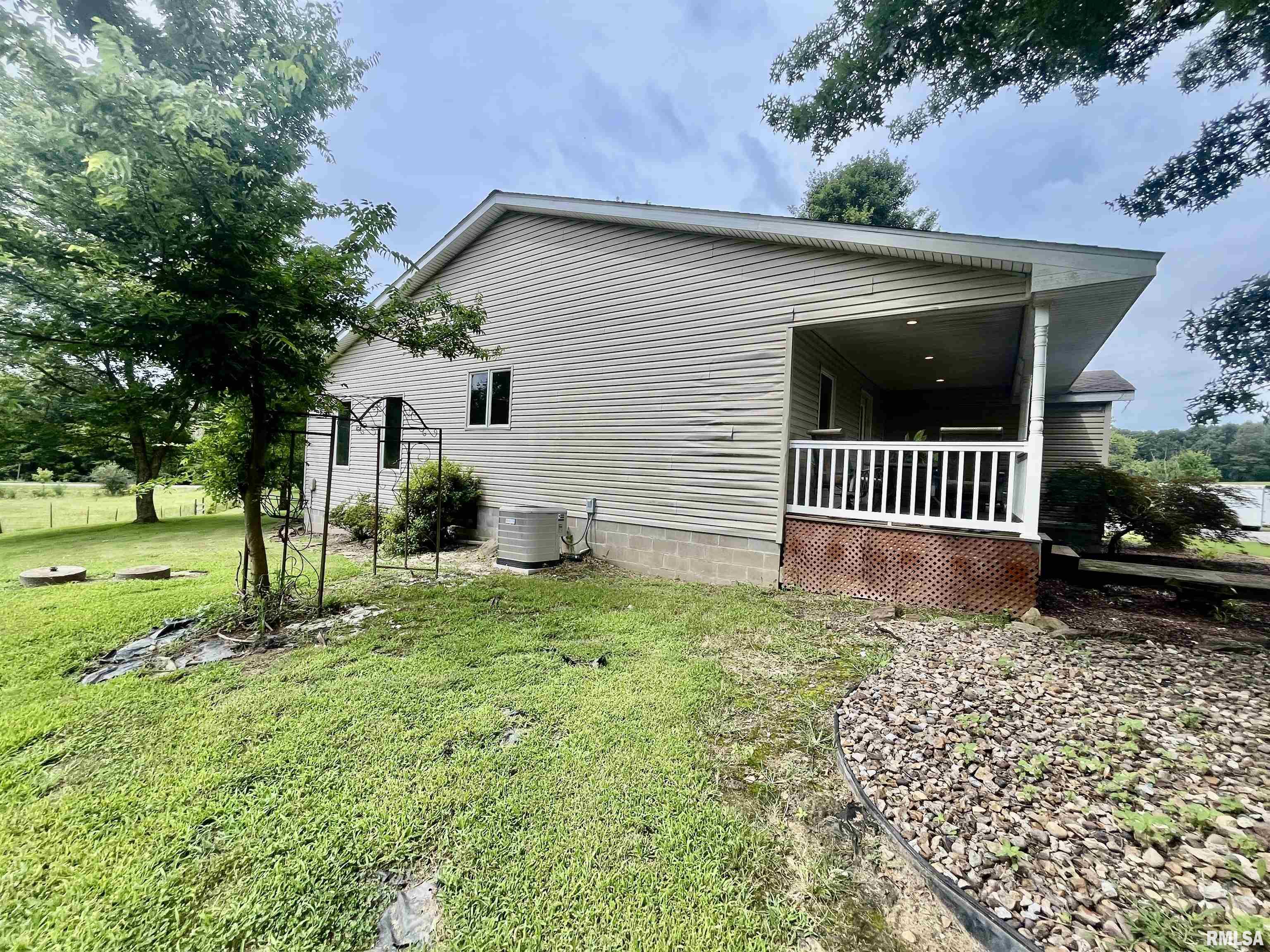4155 Reevesville Road Grantsburg, IL 62943 - Photo 6 of 79 Gallery Image 6