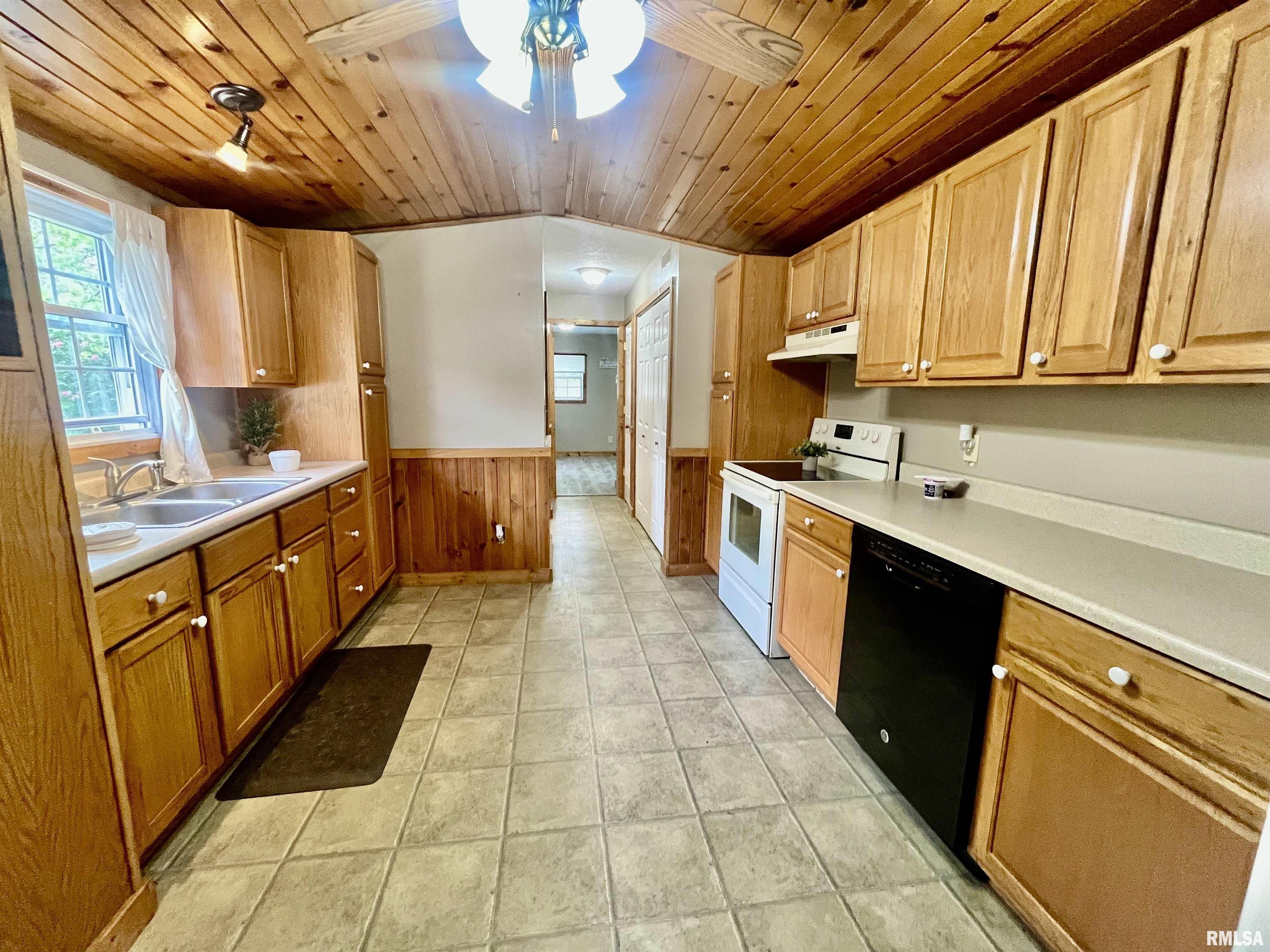 4155 Reevesville Road Grantsburg, IL 62943 - Photo 65 of 79 Gallery Image 65