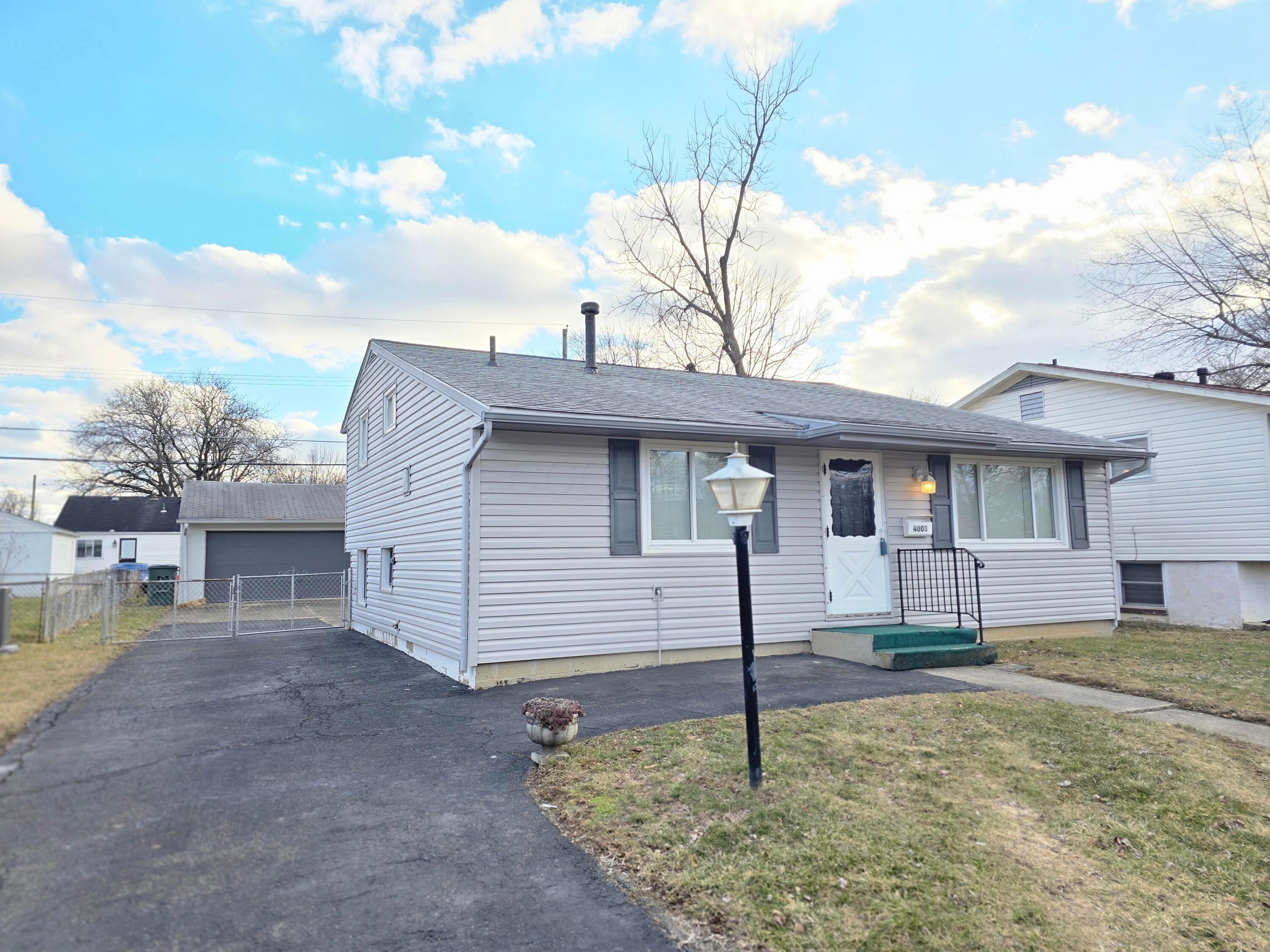 4003 Lynward Road Columbus, OH 43228 - Photo 2 of 43 1000035712