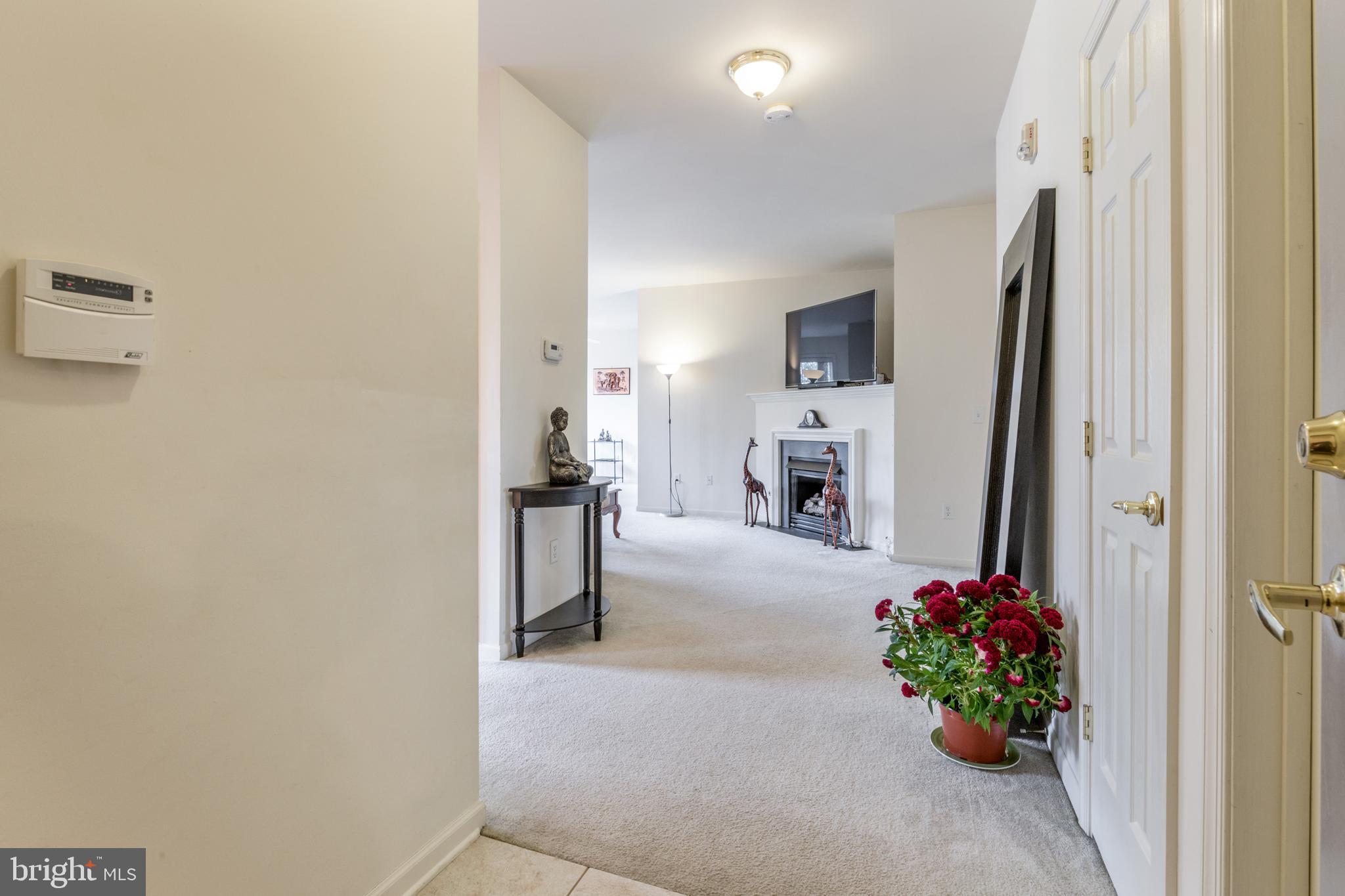 109 Kyle Way Ewing, NJ 08628 - Photo 5 of 24 Gallery Image 5