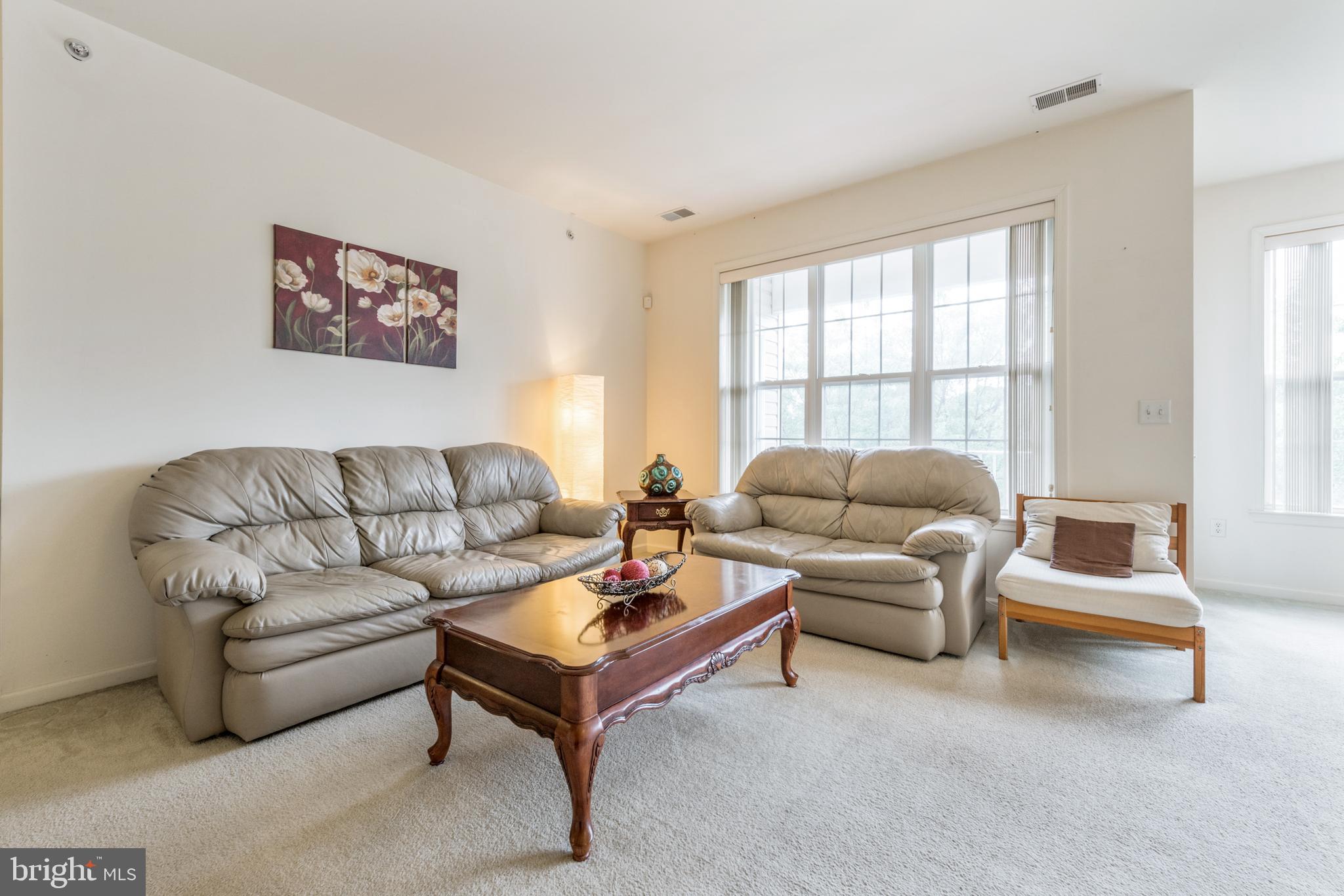 109 Kyle Way Ewing, NJ 08628 - Photo 7 of 24 Gallery Image 7