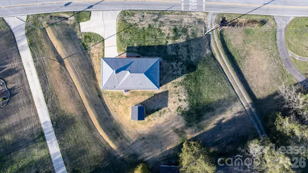 $1,900 | 313 Arrowood Street Southeast, Lenoir, NC 28645