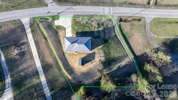 $1,900 | 313 Arrowood Street Southeast, Lenoir, NC 28645