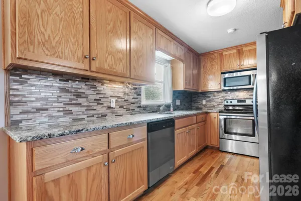 $1,900 | 313 Arrowood Street Southeast, Lenoir, NC 28645