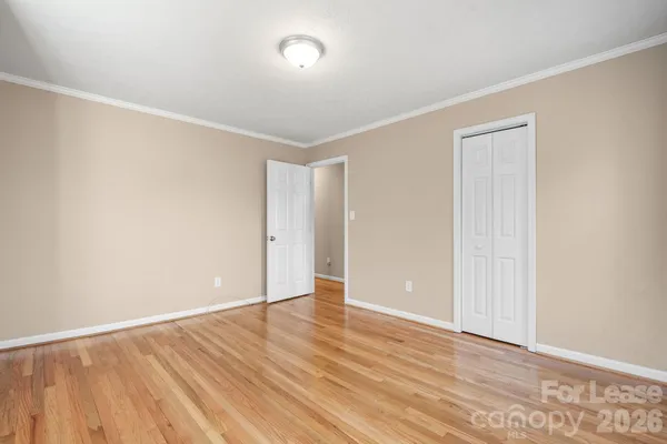 $1,900 | 313 Arrowood Street Southeast, Lenoir, NC 28645