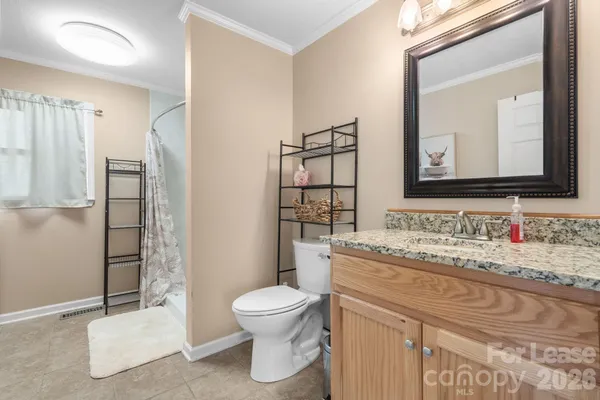 $1,900 | 313 Arrowood Street Southeast, Lenoir, NC 28645