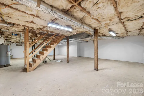 $1,900 | 313 Arrowood Street Southeast, Lenoir, NC 28645