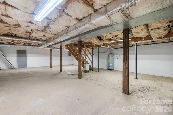 $1,900 | 313 Arrowood Street Southeast, Lenoir, NC 28645