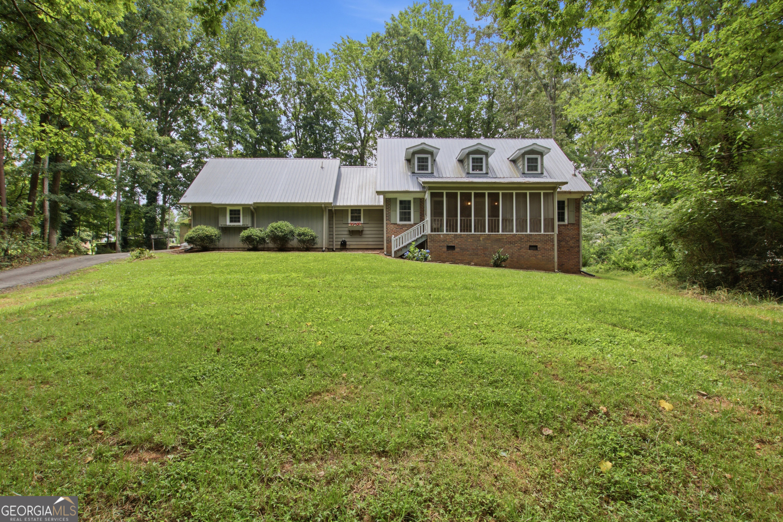 147 Ridgeway Circle Cornelia, GA 30531 - Photo 2 of 51