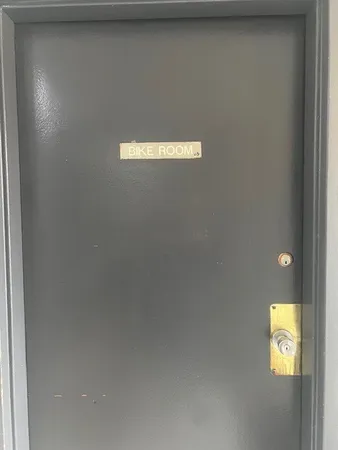 $75,000 | 300 Park Avenue, Unit 437, Calumet City, IL 60409