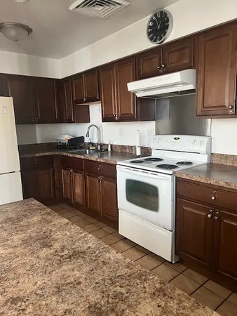 $75,000 | 300 Park Avenue, Unit 437, Calumet City, IL 60409