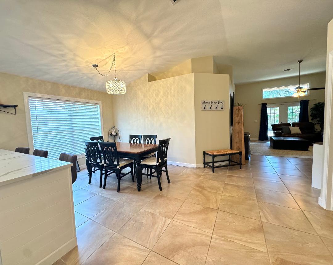 6270 Hollywood Street Jupiter, FL 33458 - Photo 4 of 21 Dining Room
