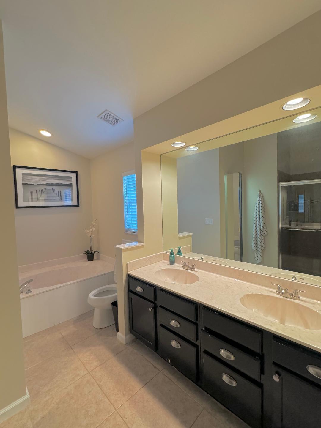 6270 Hollywood Street Jupiter, FL 33458 - Photo 7 of 21 Primary Bathroom