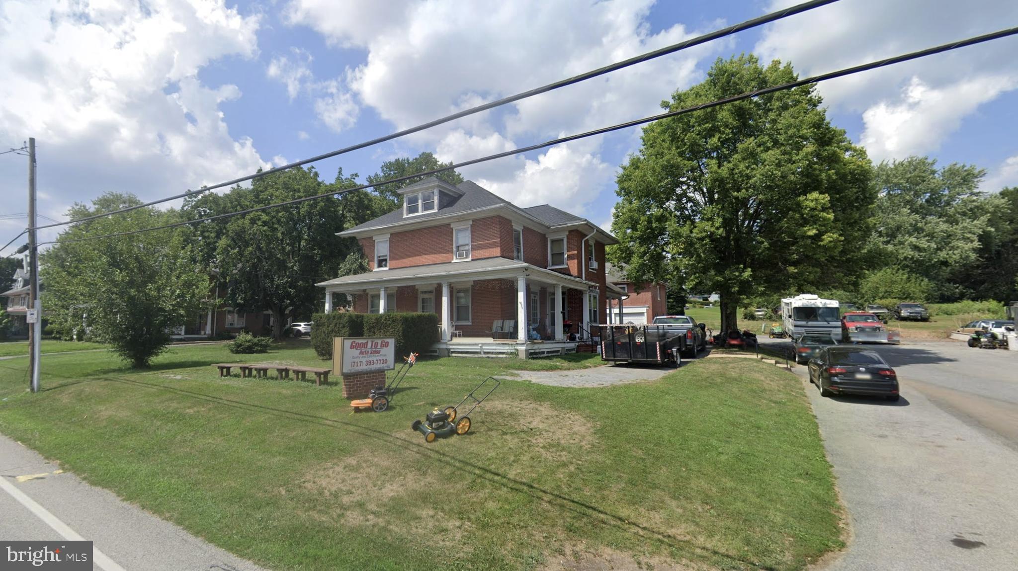 1733 Lincoln Hwy East