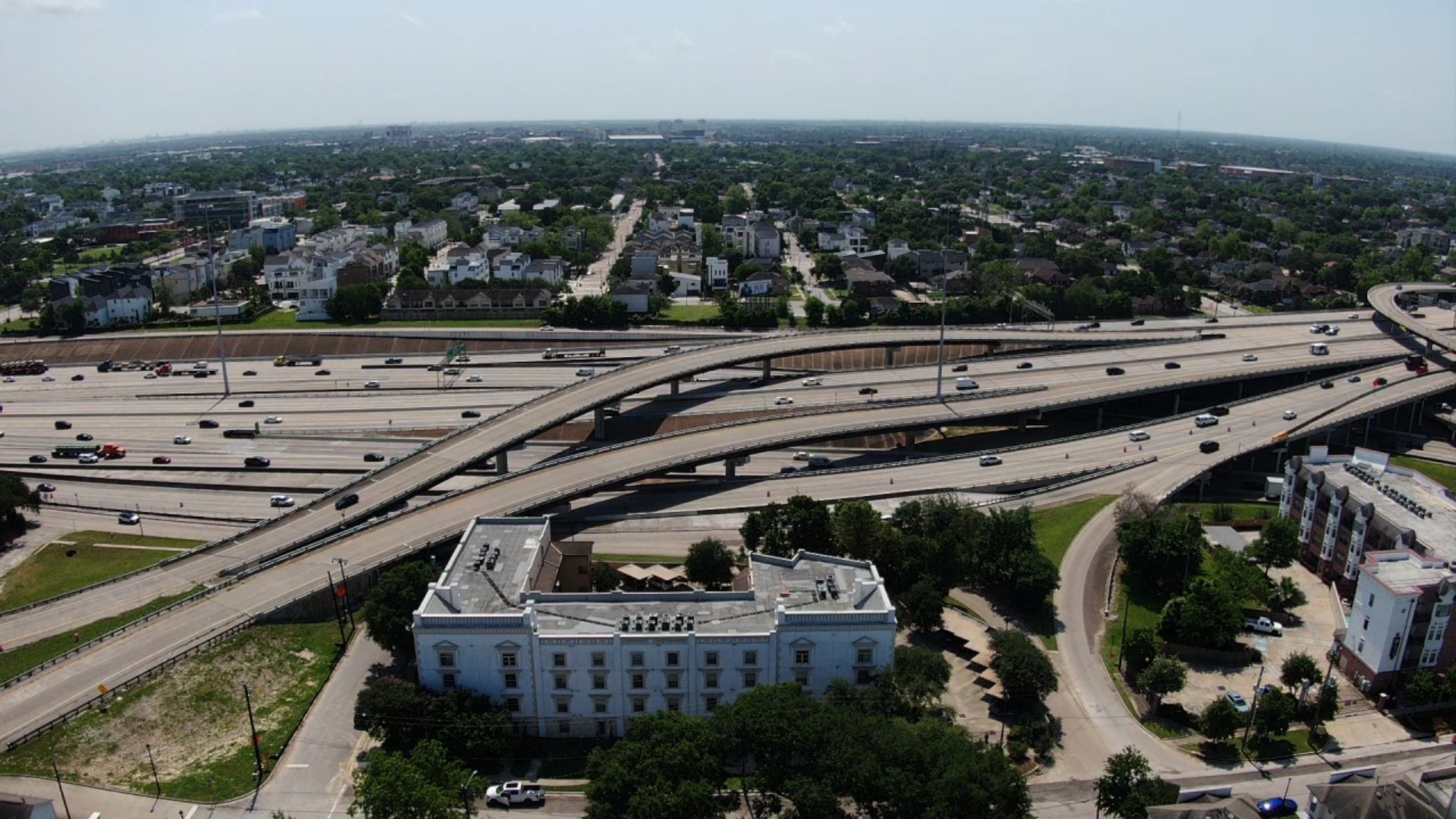3501 Chenevert Street, Unit 7 Houston, TX 77004 - Photo 18 of 21 Easy access to major highways.