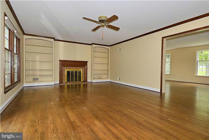 9821 Spring Ridge Lane Vienna, VA 22182 - Photo 17 of 30 Family Room