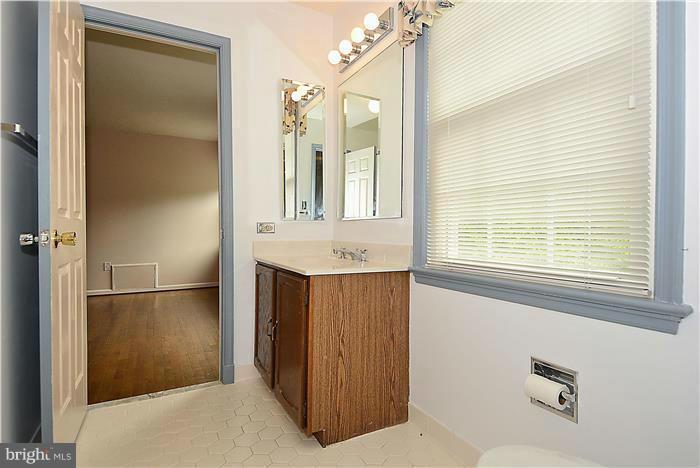 9821 Spring Ridge Lane Vienna, VA 22182 - Photo 30 of 30 Bath