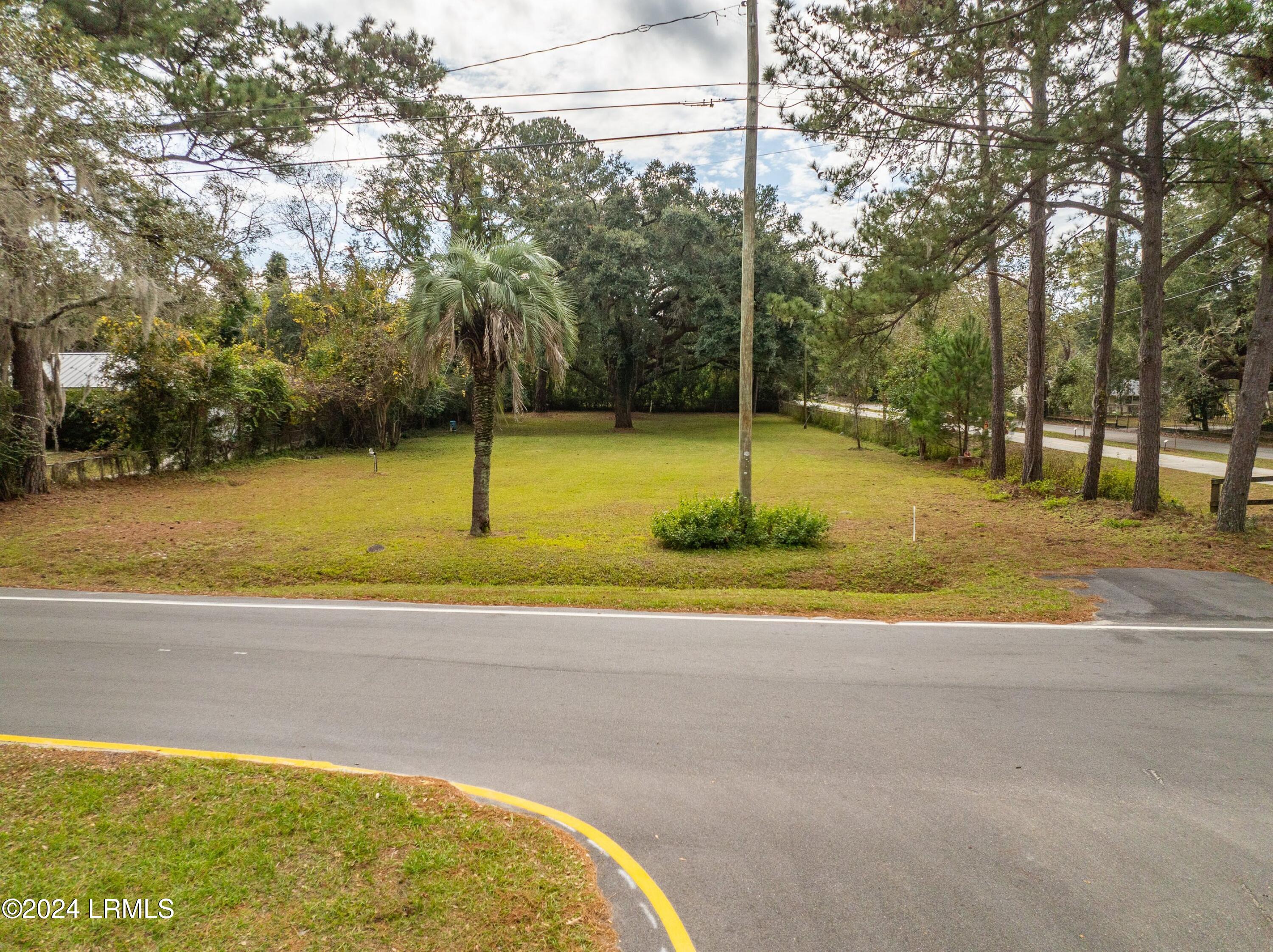 2422 Hermitage Road Beaufort, SC 29902 - Photo 10 of 27 DJI_0990-1.jpg-SMALL