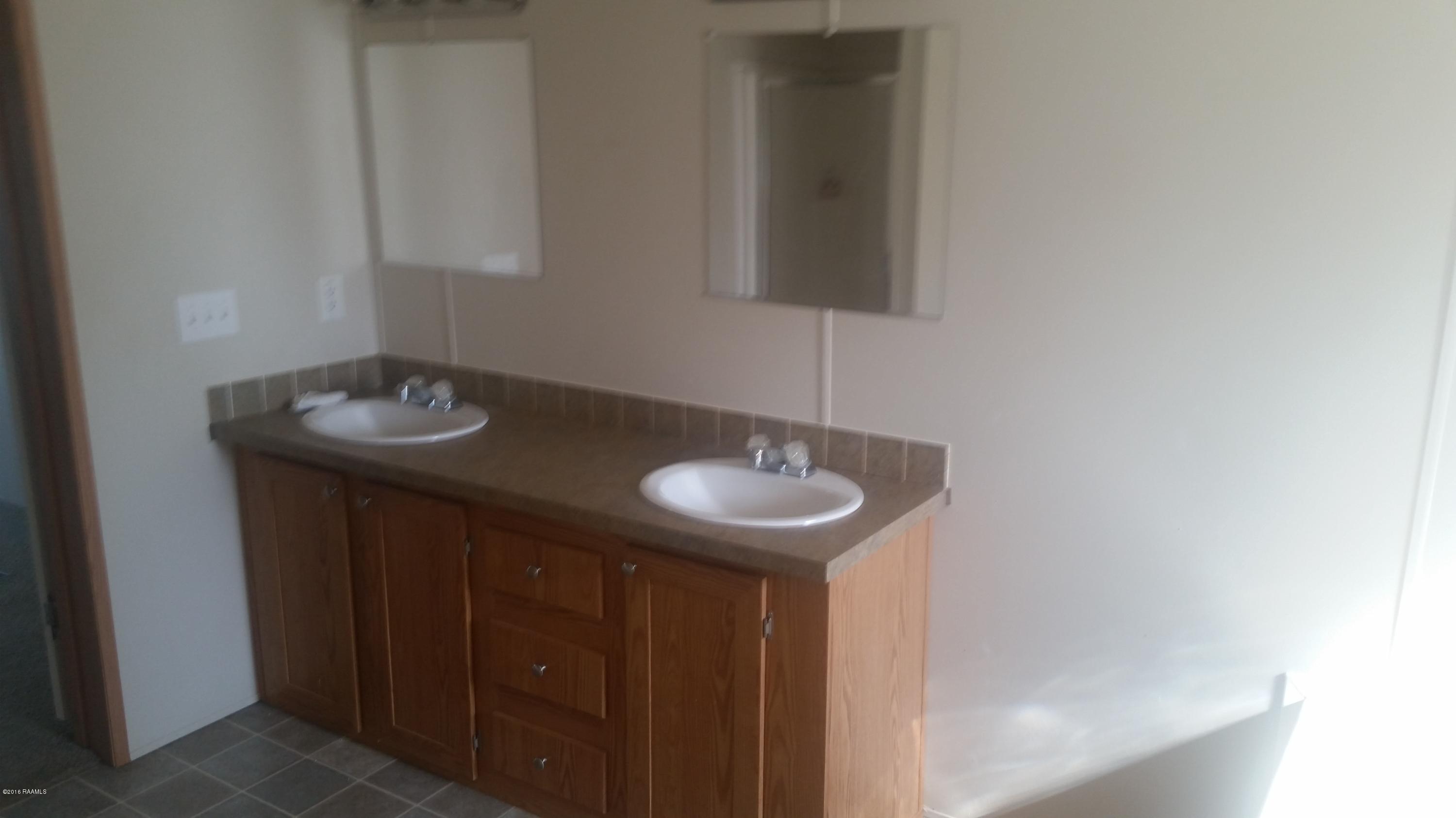 8686 Lawrence Road Abbeville, LA 70510 - Photo 23 of 28 Gallery Image 23