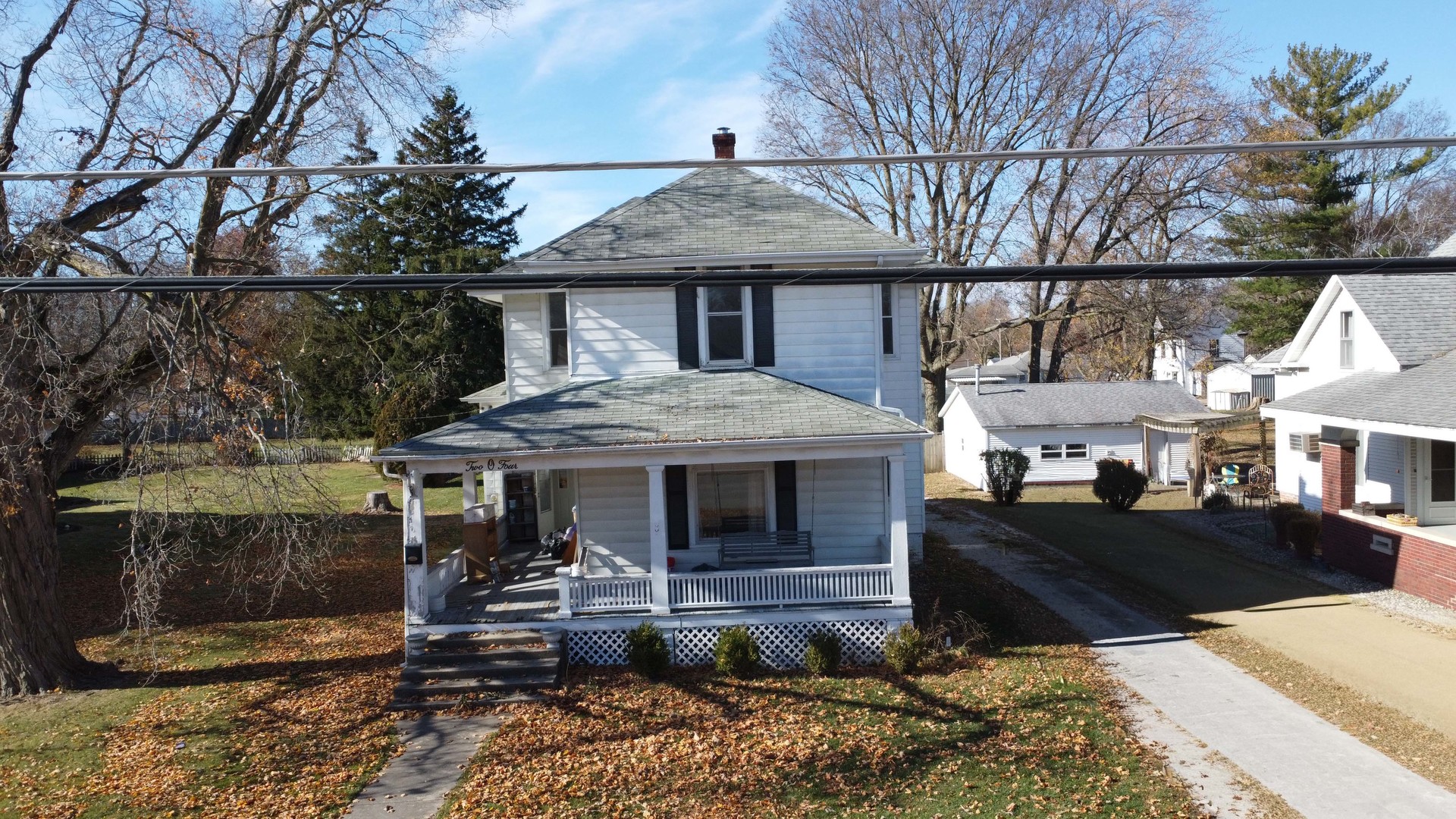 204 North Chicago Street Milford, IL 60953 - Photo 1 of 48 a view of a house with a patio