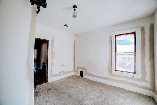 $124,900 | 204 North Chicago Street, Milford, IL 60953