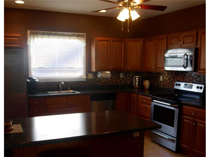 46 Cottage Street Woonsocket, RI 02895 - Photo 4 of 10 Kitchen.