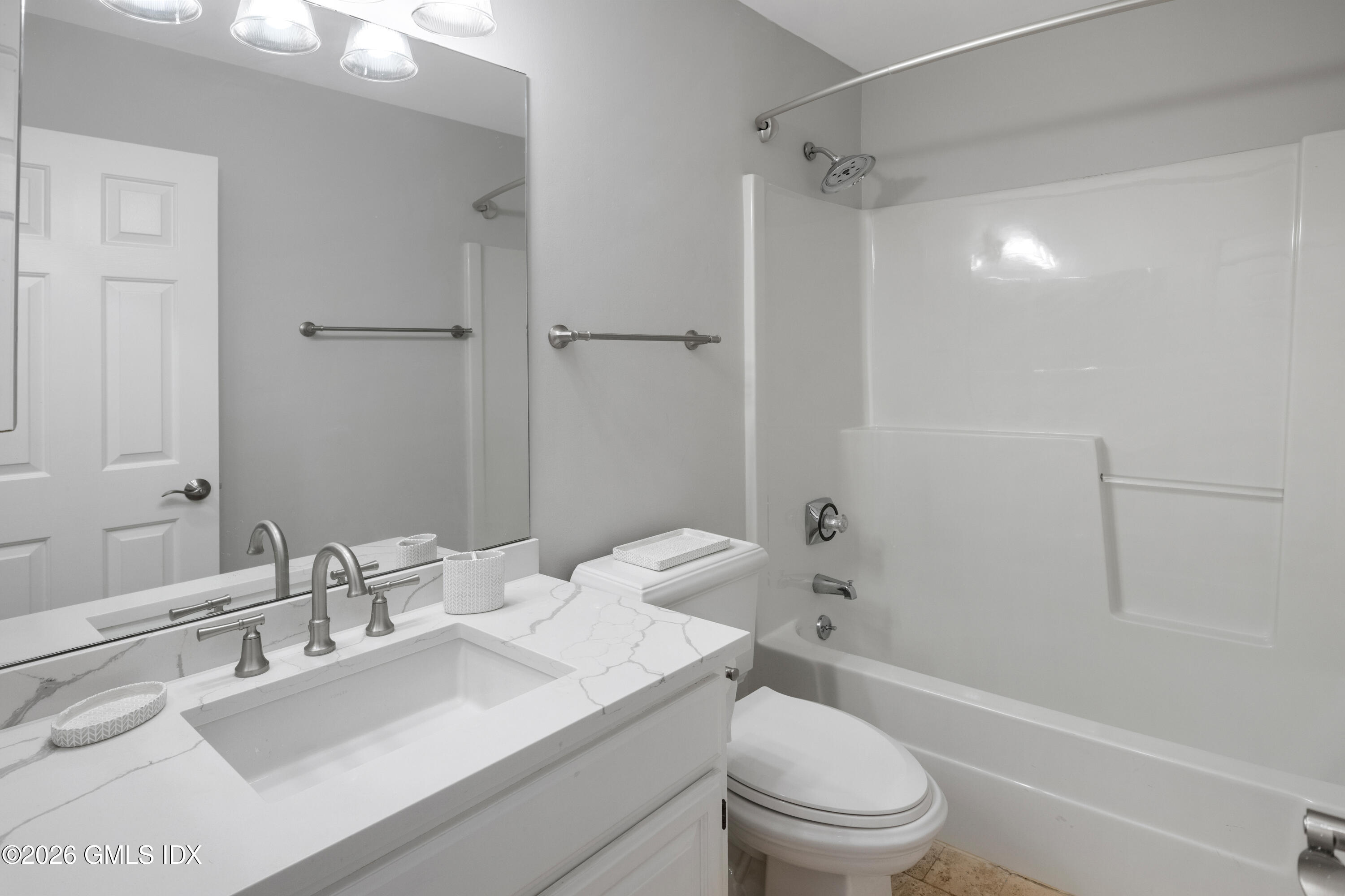 351 Pemberwick Road, Unit 505 Greenwich, CT 06831 - Photo 12 of 16 Updated bathroom