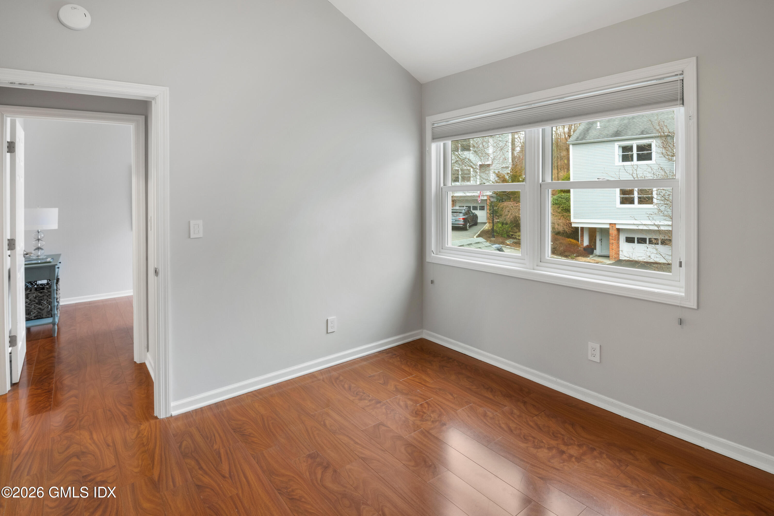 351 Pemberwick Road, Unit 505 Greenwich, CT 06831 - Photo 10 of 16 Second bedroom
