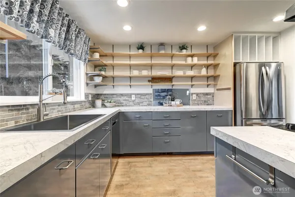 $960,000 | 9425 Northeast 181st Lane, Bothell, WA 98011