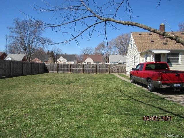 12308 Lansdowne Street Detroit, MI 48224 - Photo 5 of 29