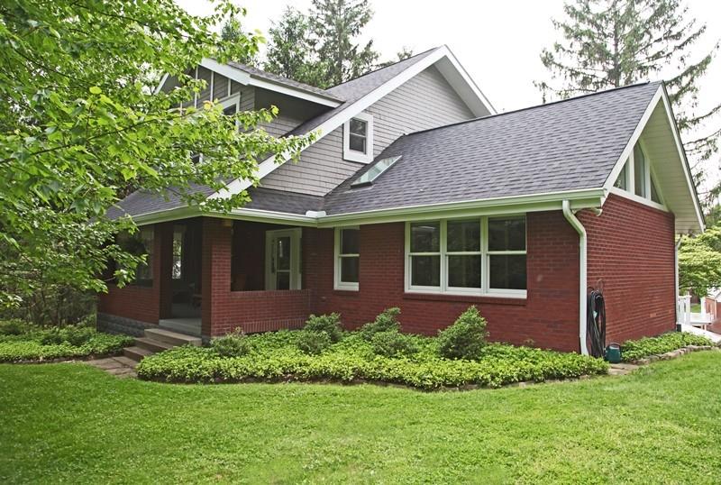 9511 Woodcrest Road Pittsburgh, PA 15237 - Photo 2 of 20 Gallery Image 2