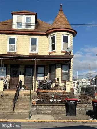 $1,375 | 404 Mahoning Street, Unit 2, Lehighton, PA 18235
