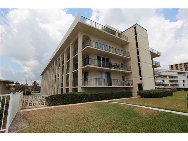 300 South Beach Road, Unit 403 Tequesta, FL 33469 - Photo 1 of 25 Primary Photo