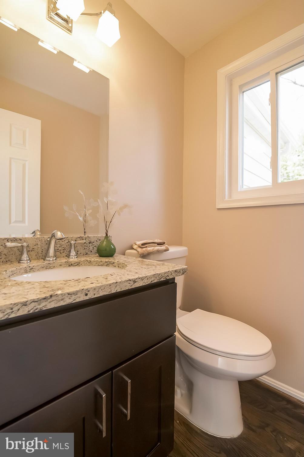 15440 Tindlay Street Silver Spring, MD 20905 - Photo 14 of 29 Bath