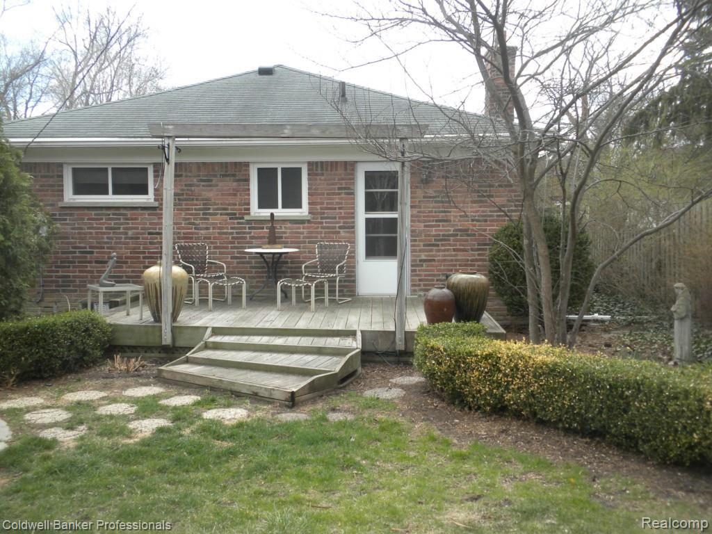 1456 Franklin Road Berkley, MI 48072 - Photo 22 of 26 DSCN6090.jpg