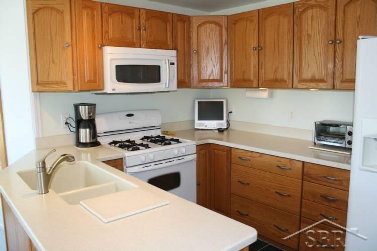 7680 Melbourne Road Saginaw, MI 48604 - Photo 4 of 25 31246721-3.JPG