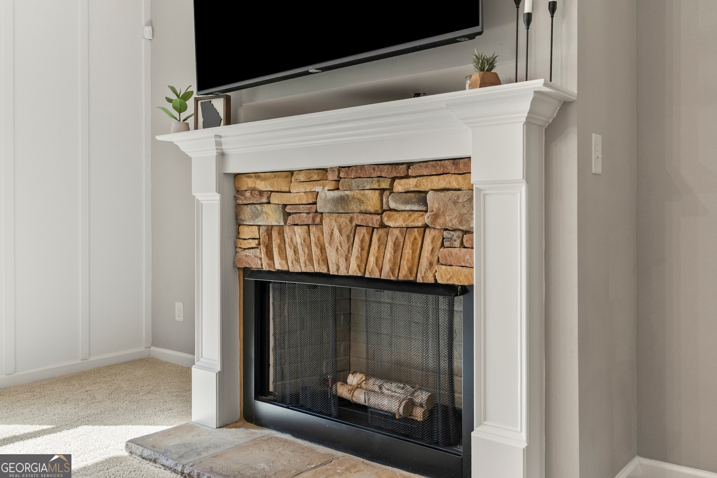 1612 Dennis Smith Road Pine Mountain, GA 31822 - Photo 11 of 33 a close view of a fireplace