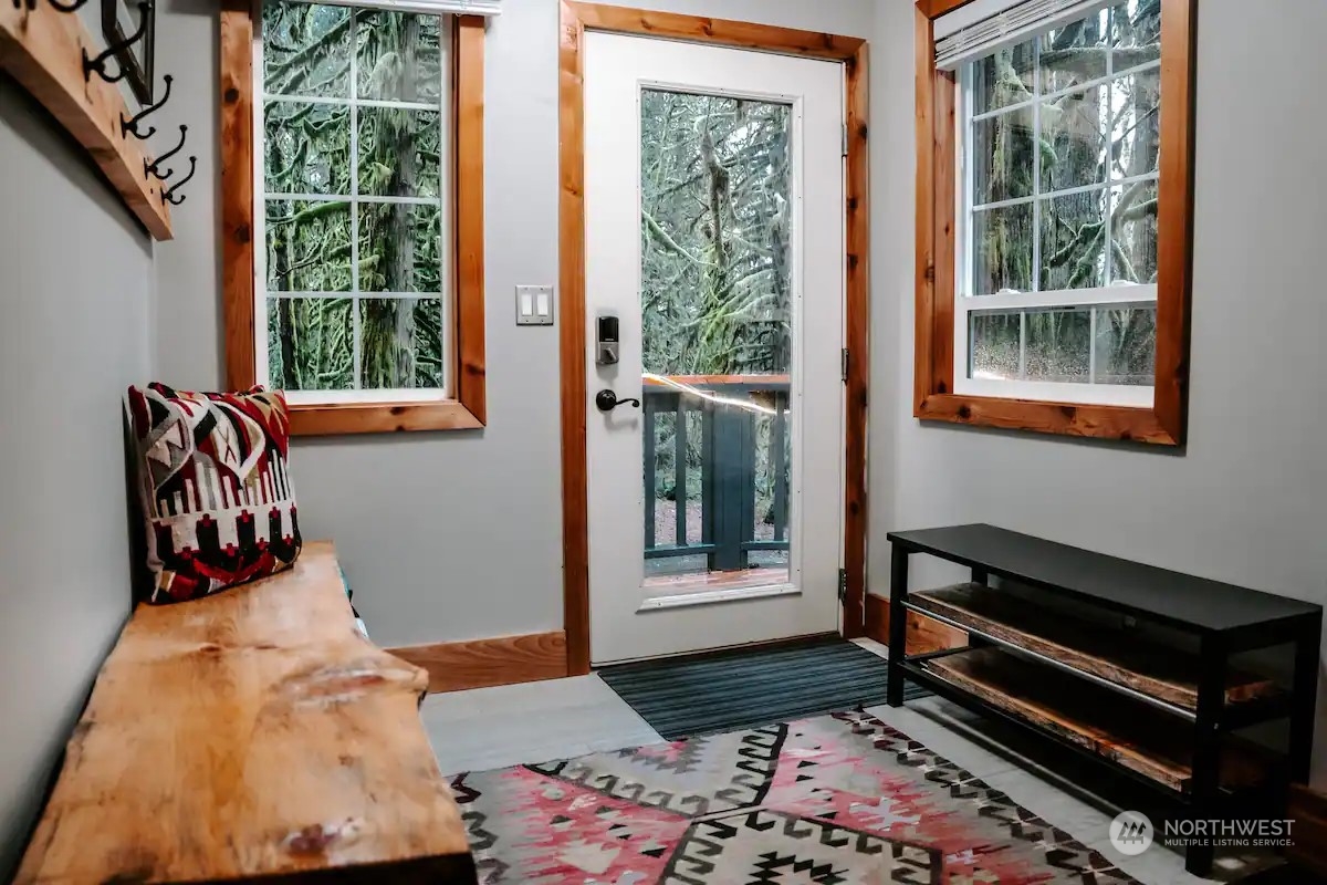 55001 Conrad Road Rockport, WA 98283 - Photo 3 of 40 Gallery Image 3